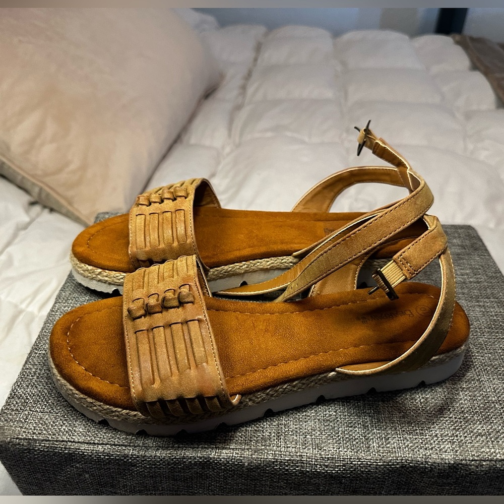 Bearpaw Sandals